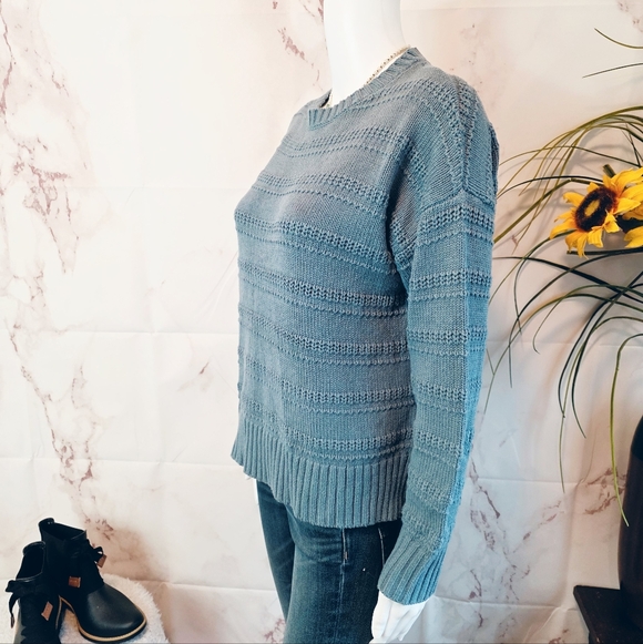 Cupcakes and Cashmere Soft Cozy Knit Sweater Small Casual Everyday Pullover - Picture 4 of 7